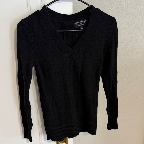 Banana Republic Classic Black Knit Top - Picture 3 of 5